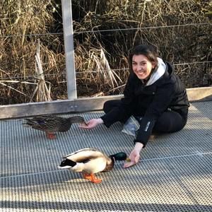 Meet your Posher, Kira